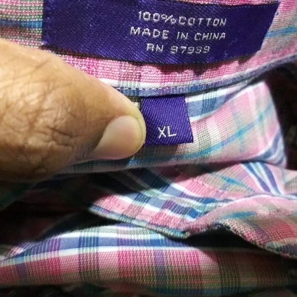 Blue checkered button down 👕 - Picture 7 of 7